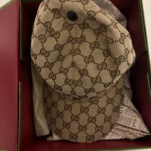 Gucci hat orignal GG
